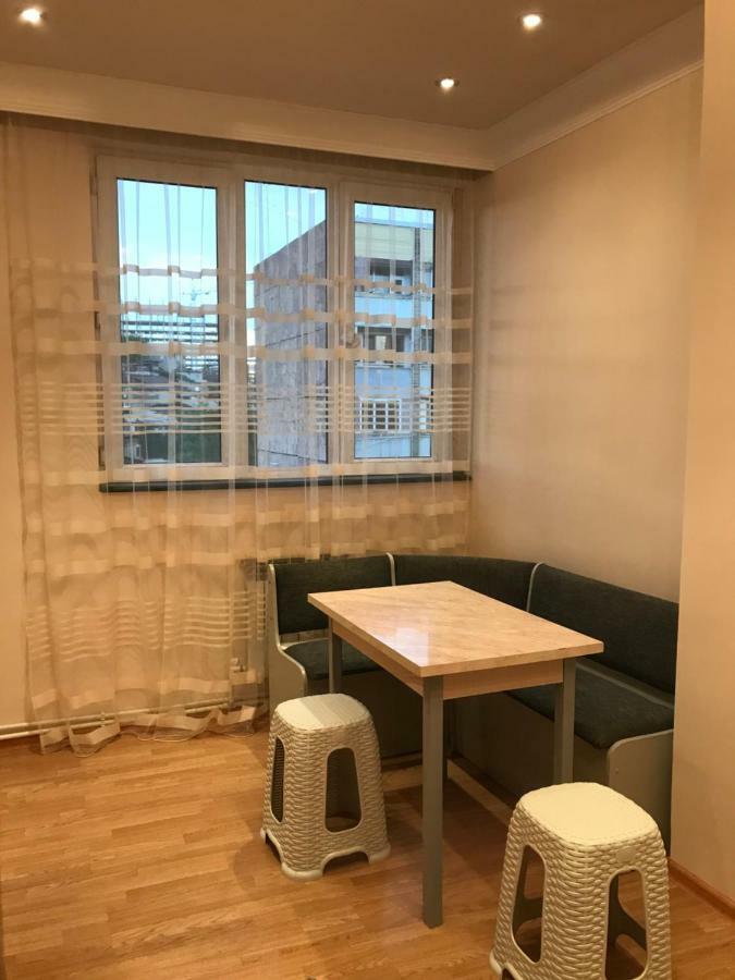 33 Martiros Saryan Street Apartment Yerevan Bagian luar foto
